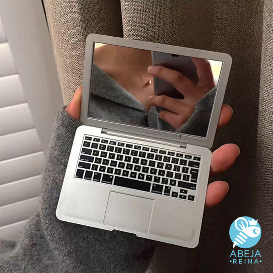 espejo-macbook-550×550