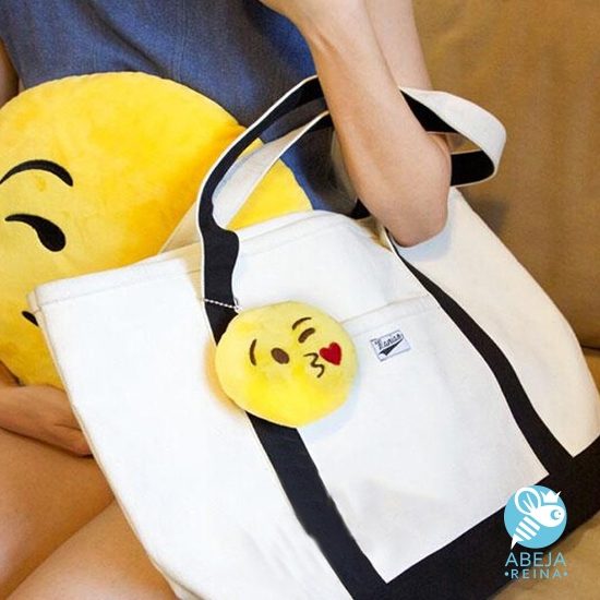 full_llavero-emoji2-550×550
