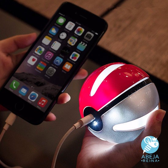 powerbank-pokebola1-550×550