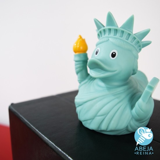 patito-hule-estatua-libertad