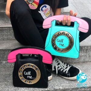 Bolso en forma de teléfono