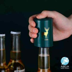 Destapador de botellas imantado