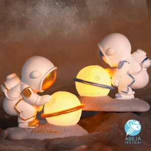 Lámpara de mesa diseño astronauta