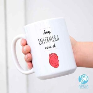 Taza 'Soy enfermera con el corazón'