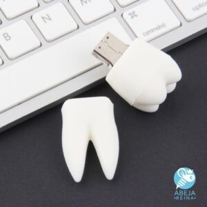 USB en forma de diente 32GB