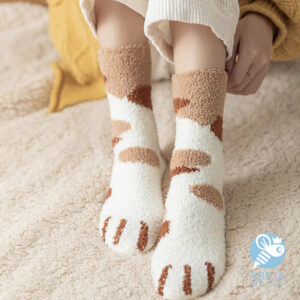 Medias de felpa diseño huella de gato kawaii