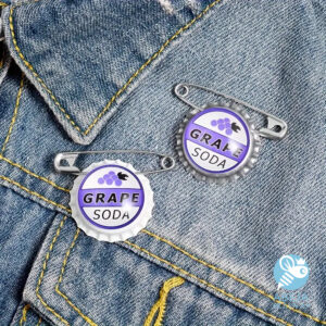 Pack de 2 pines diseño chapa Grape Soda de Rusell